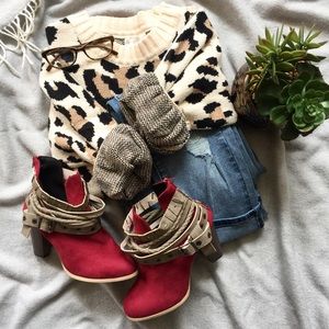 Leopard print sweater